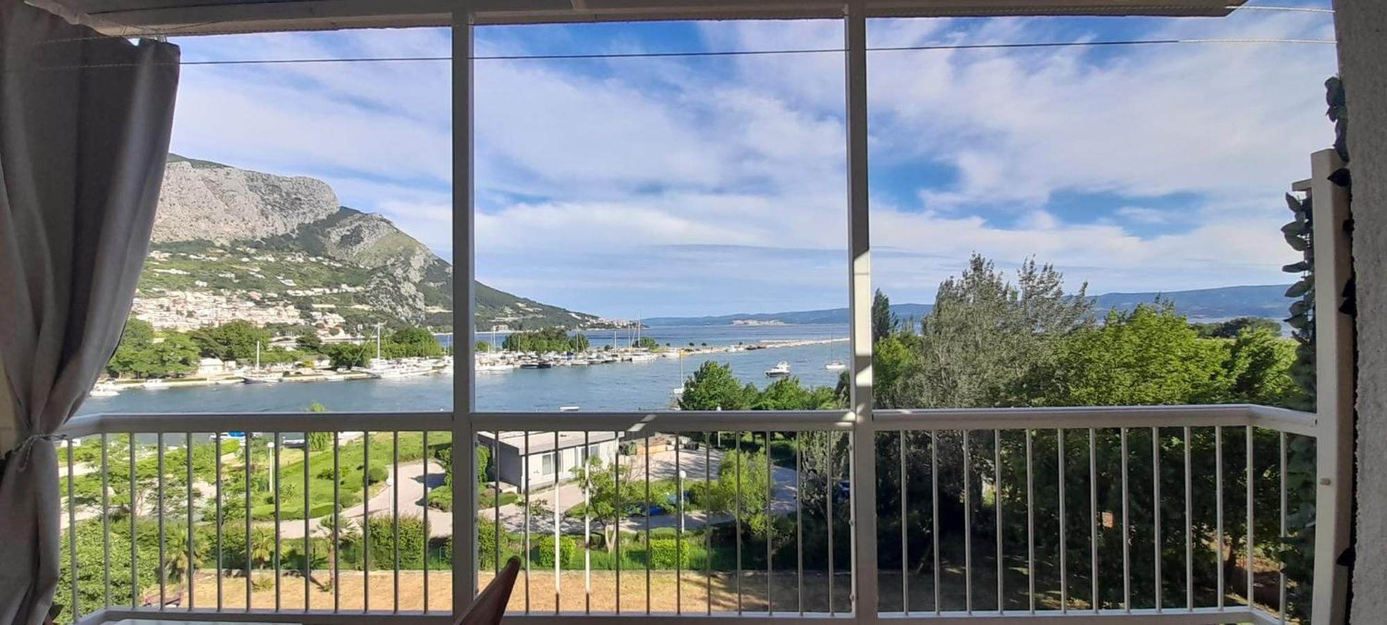 Apartment Sea View Mouth Cetina 오미스 외부 사진
