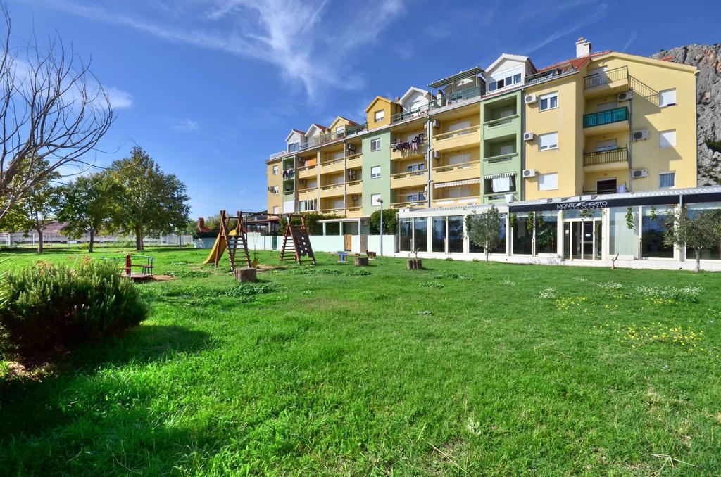 Apartment Sea View Mouth Cetina 오미스 객실 사진