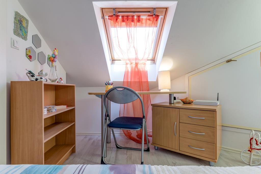 Apartment Sea View Mouth Cetina 오미스 외부 사진